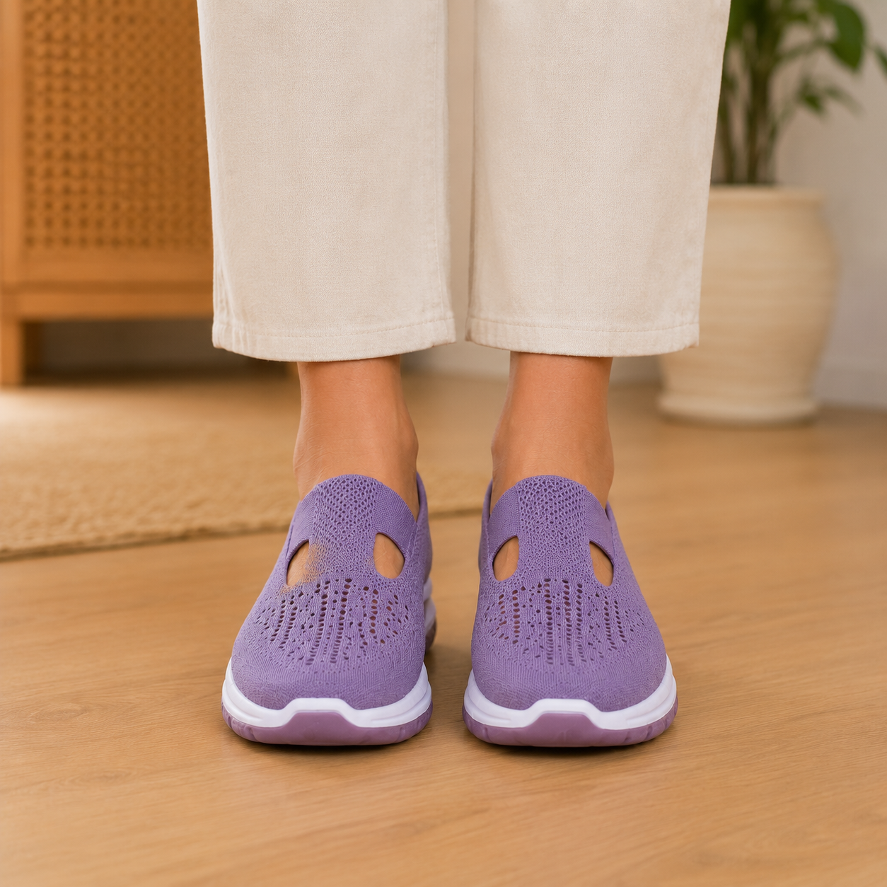 FlexaWalk™ – נעלי הליכה אדפטיביות לנפיחות, לחץ ועייפות בכפות הרגליים
